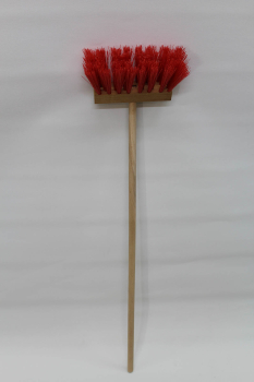 Preview: Kinder-Straßenbesen / klein Kunstborste mit Stiel schräg