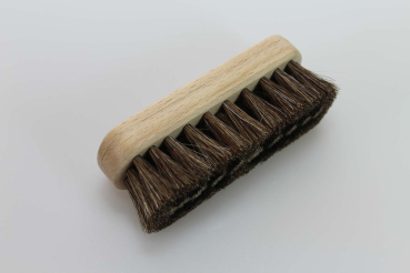 Preview: Reise-Kleiderbürste MINI / rein Rosshaar, Buche lackiert