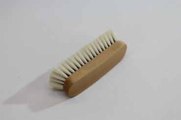 Preview: Schuhglanzbürste / Ziegenhaar hell, Buchenholz lackiert