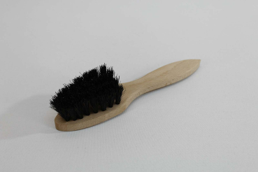 Preview: Hufbürste / Arenga geschwungen, Holz geölt