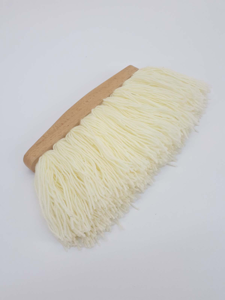 Wollbesen, naturfarben, 30 cm lackiert mit Gewinde