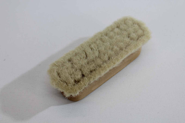 Kleiderbürste / Ziegenhaar, sehr weich, Buchenholz lackiert