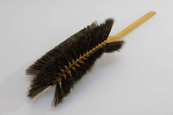 Heizkörperbürste, 3 Reihen, 50 cm / Rosshaar, Schwertform